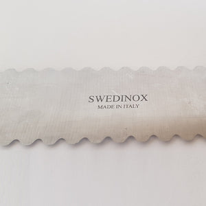 Serrated Uncapping Knife with plastic handle